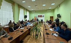 Благочинный Калачеевского церковного округа принял участие в еженедельном рабочем совещании с главой администрации района