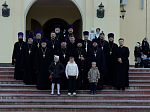 В праздник Светлого Христова Воскресения Преосвященнейший епископ Дионисий совершил Пасхальную великую вечерню в Свято-Ильинском кафедральном соборе г. Россоши