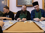 Епископ Россошанский и Острогожский Дионисий принял участие в мастер-классе по изготовлению «жаворонков»