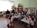 В рамках Дня православной книги отец благочинный посетил детский сад "Колокольчик"
