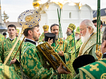 В канун праздника обретения мощей прп. Сергия Радонежского епископ Дионисий сослужил Патриарху Кириллу за всенощным бдением в Троице-Сергиевой лавре