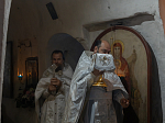 Преосвященнейший епископ Дионисий совершил Божественную литургию в Спасском храме Костомаровского женского монастыря