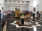 В праздник Рождества пророка Божия Иоанна Предтечи в храме Всемилостивого Спаса совершили молебное пение
