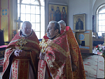 Правящий Архиерей возглавил служение Божественной литургии в храме святых апостолов Петра и Павла районного центра Репьевка