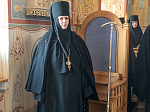 В день памяти священномученика Петра, архиепископа Воронежского, епископ Россошанский и Острогожский Дионисий сослужил митрополиту Воронежскому и Лискинскому Сергию за богослужением в Алексиево-Акатовом монастыре