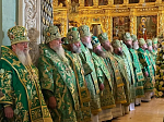 Епископ Россошанский и Острогожский Дионисий принял участие в соборном архиерейском служении Божественной литургии в Сергиевском трапезном храме Троице Сергиевой Лавры