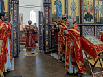 В день Радоницы Преосвященнейший епископ Дионисий совершил Литургию в Воскресенском соборе Белогорского епархиального мужского монастыря