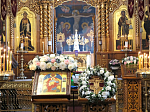 В Неделю Крестопоклонную епископ Дионисий совершил Божественную литургию в Свято-Троицком соборе Серафимо-Дивеевского монастыря в с. Дивеево Нижегородской области