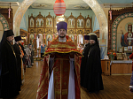 В понедельник Светлой седмицы епископ Дионисий совершил Литургию в храме Покрова Пресвятой Богородицы города Павловска