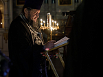 В понедельник первой седмицы Великого поста Преосвященнейший епископ Дионисий совершил повечерие с чтением Великого канона преподобного Андрея Критского в Свято-Ильинском соборе города Россоши