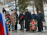 У Центральной братской могилы города Россошь состоялся митинг, посвященный Дню Героев Отечества