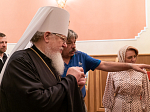 Митрополит Воронежский и Лискинский Сергий открыл выставку картин в Благовещенском кафедральном соборе