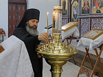 Преосвященнейший епископ Дионисий возглавил служение Божественной литургии в Воскресенском соборе Белогорского мужского монастыря