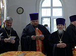 Преосвященнейший епископ Дионисий совершил Божественную литургию в Георгиевском храме села Терновое Острогожского района