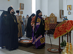 В Неделю 6-ю по Пасхе, о слепом, епископ Дионисий совершил Божественную литургию в Воскресенском соборе Белогорского мужского монастыря