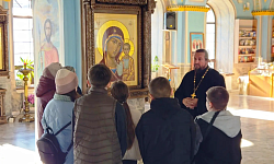 В городе Калач состоялась просветительская встреча учащихся местной СОШ № 6 с иереем Димитрием Ткаченко