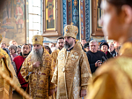 Епископ Россошанский и Острогожский Дионисий в числе сонма Архипастырей совершил Божественную литургию в Благовещенском кафедральном соборе г. Воронежа