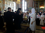 В праздник Светлого Христова Воскресения Преосвященнейший епископ Дионисий совершил Пасхальную великую вечерню в Свято-Ильинском кафедральном соборе г. Россоши