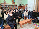 Учащиеся Кантемировской СОШ № 2 посетили с экскурсией храм Живоначальной Троицы в р. п. Кантемировка