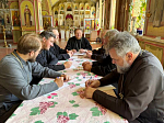 В Михайло-Архангельском храме прошло богослужение и рабочее совещание духовников казачьих обществ Россошанской епархии 