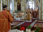 Правящий Архиерей возглавил служение Божественной литургии в храме святых апостолов Петра и Павла районного центра Репьевка