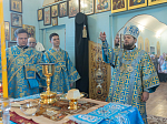 Епископ Дионисий совершил Божественную литургию в Свято-Введенском храме поселка городского типа Ольховатка