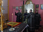 Епископ Дионисий совершил Литургию Преждеосвященных Даров в храме святителя Тихона, епископа Воронежского, Задонского чудотворца села Шубное Острогожского района