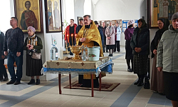  В храмах Павловского благочиния совершились панихиды о погибших в ДТП и молебны о здравии участников дорожного движения