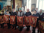 В Петропавловском храме совершили чин освящения хоругвий