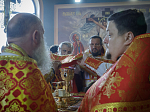В субботу Светлой седмицы епископ Дионисий совершил Литургию в храме Успения Пресвятой Богородицы города Калач