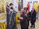 В Успенском храме села Трехстенки была совершена соборная служба