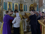 Глава Россошанской епархии совершил молодежную Литургию в Свято-Ильинском кафедральном соборе города Россошь