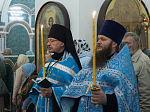 В преддверии престольного праздника епископ Дионисий совершил всенощное бдение в Казанском храме города Павловска