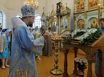Преосвященнейший епископ Дионисий возглавил торжества престольного праздника храма иконы Божией Матери Казанская поселка Каменка