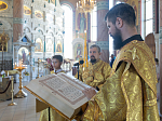 В праздник Крещения Руси епископ Дионисий совершил Божественную литургию в Свято-Ильинском кафедральном соборе города Россоши