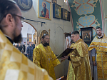Епископ Дионисий совершил Божественную литургию в Никольском храме с. Урыв – Покровка Острогожского благочиния
