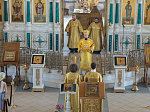 Правящий Архиерей совершил Божественную литургию в Свято-Ильинском кафедральном соборе города Россоши