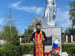 В селе Белогорье состоялась заупокойная лития возле мемориала «Воинской Славы»
