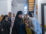 Архипастырь совершил воскресное богослужение в Воскресенском соборном храме Белогорского мужского монастыря