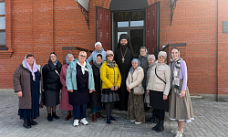 Паломники совершили поездку в Воскресенский Белогорский мужской монастырь