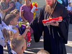 Клирики Россошанского благочиния поздравили педагогов и учащихся с началом учебного года