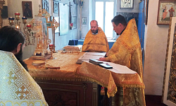 В храме святых апостолов Петра и Павла села Петропавловка соборно совершена миссионерская Литургия