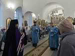В преддверии престольного праздника епископ Дионисий совершил всенощное бдение в Казанском храме города Павловска