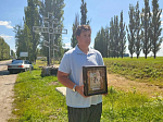  У поклонного креста в поселке Каменка состоялся традиционный братский молебен с акафистом
