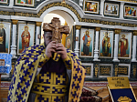Праздничное богослужение в честь Изнесения Честных Древ Животворящего Креста Господня в Казанском храме города Павловска