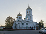 Епископ Россошанский и Острогожский Дионисий возглавил воскресное богослужение в Свято-Троицком храме районного центра Кантемировка