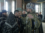 Преосвященнейший епископ Дионисий совершил в Свято-Ильинском кафедральном соборе города Россоши последнюю в этом году Литургию Преждеосвященных Даров