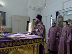 В субботу первой седмицы Великого поста епископ Россошанский и Острогожский Дионисий возглавил богослужение в храме святого мученика Иоанна Воина города Богучара