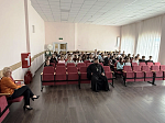 В МБОУ «Каменская СОШ № 2» прошла просветительская встреча на тему «Счастье и удовольствие: как химические вещества ломают психику и мозг»