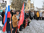 Секретарь и духовенство Россошанской епархии приняли участие в торжественном возложении цветов у Центральной братской могилы